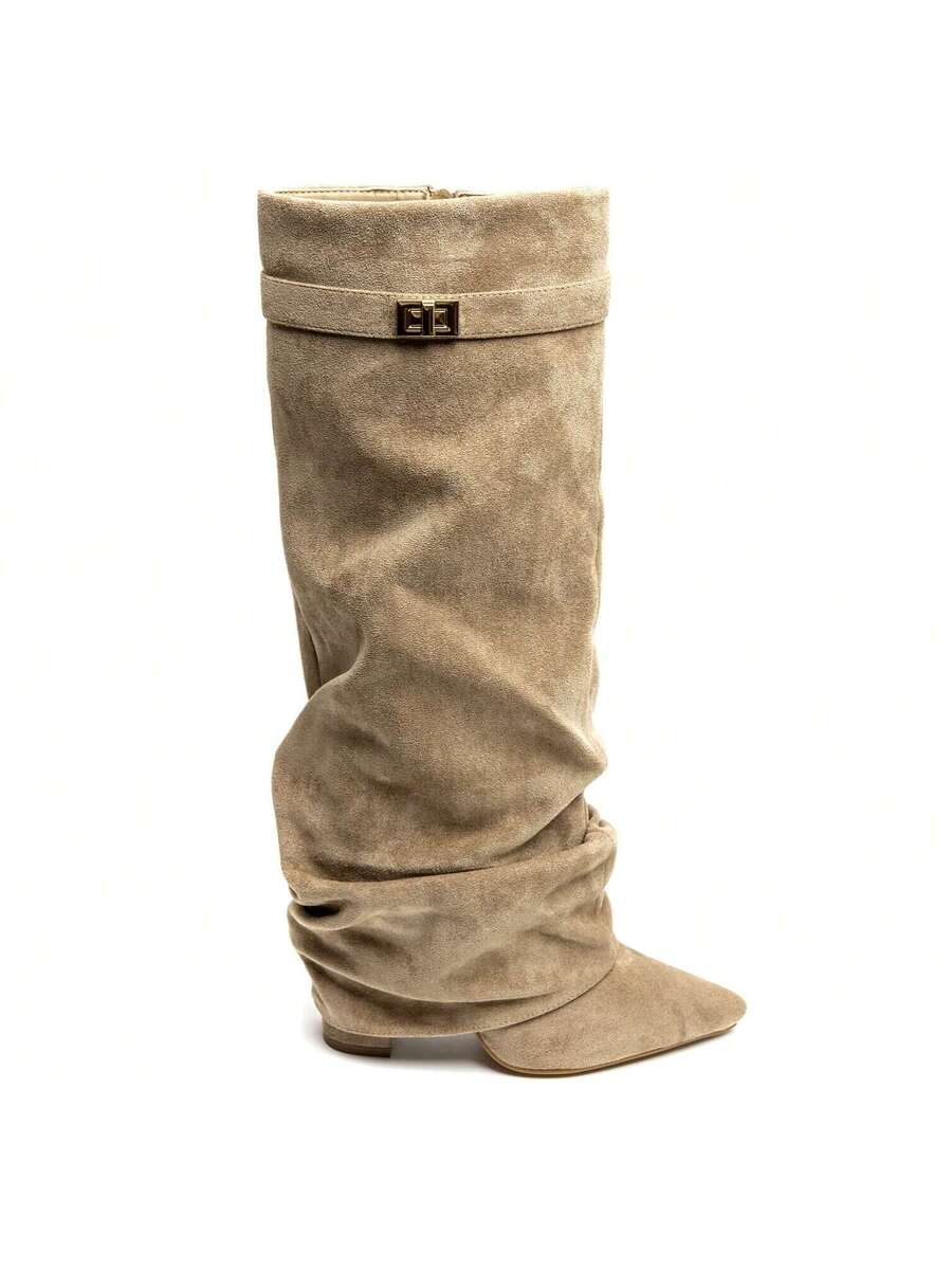 Fardau | Slouchy Laarzen met Spitse Neus