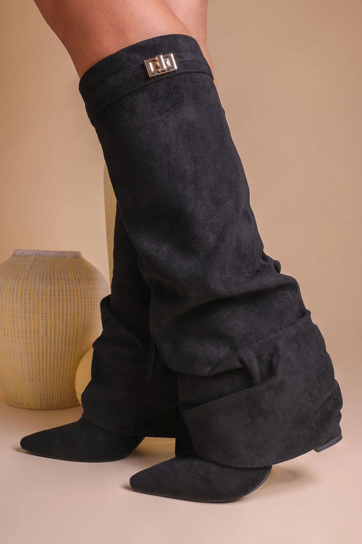 Fardau | Slouchy Laarzen met Spitse Neus