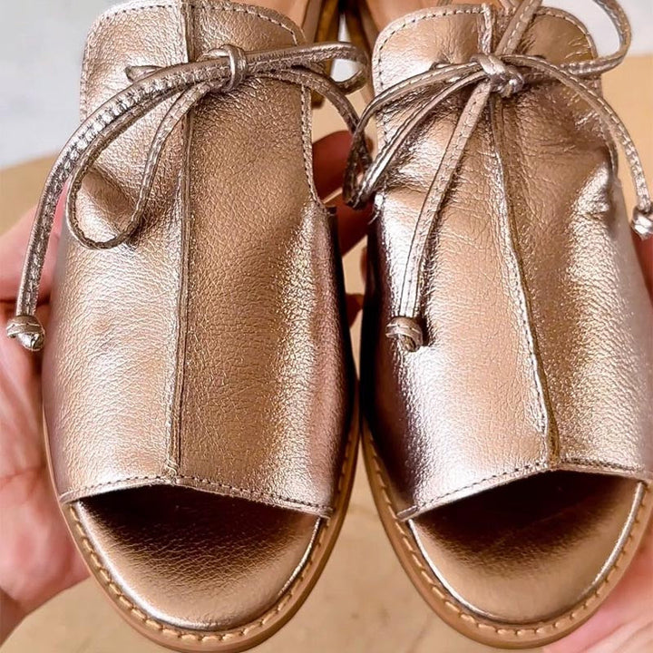 Iris | Leren Sandalen met Strikdetail