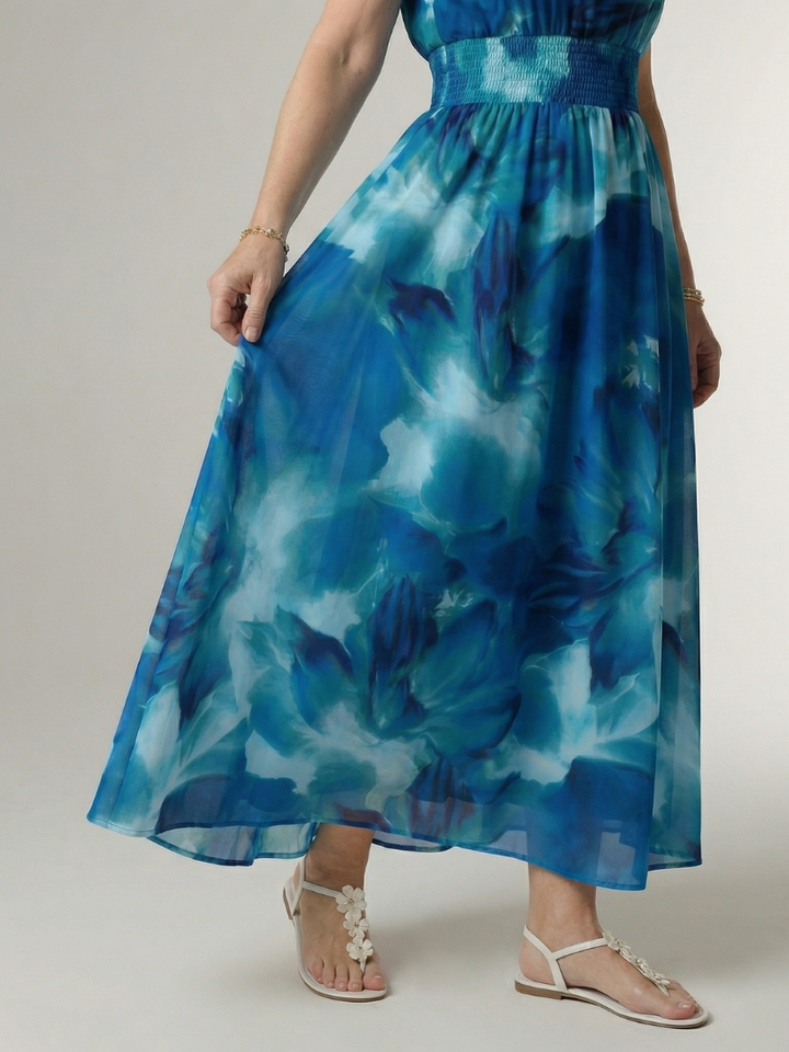 Cato | Halter Midi-jurk met Smocktaille