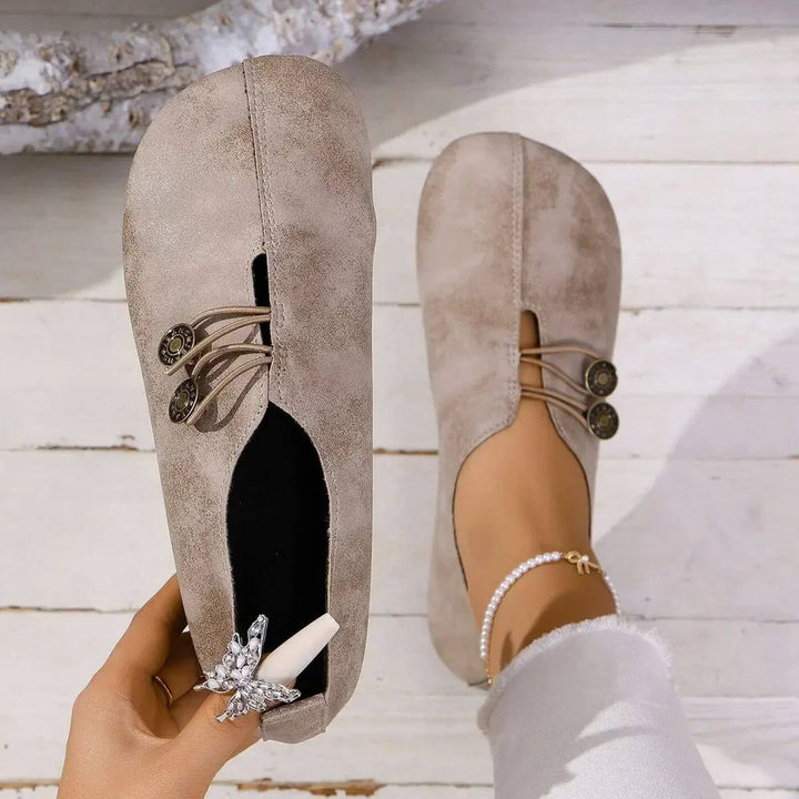 Eline | Soepele Loafers met Knoopdetail