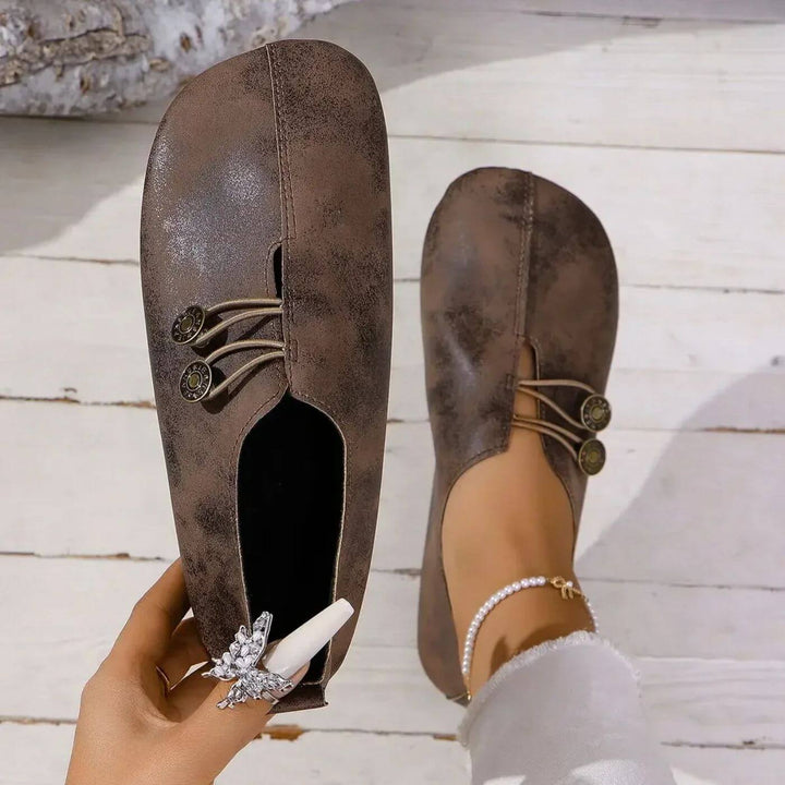 Eline | Soepele Loafers met Knoopdetail