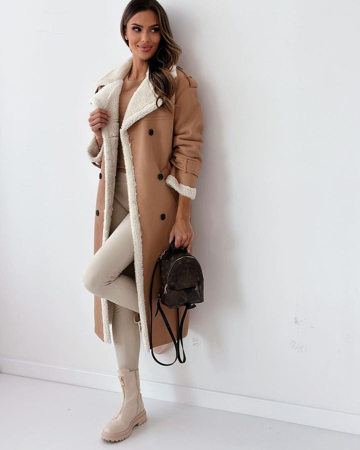 Petronella | Lange Trenchcoat met Teddy Voering