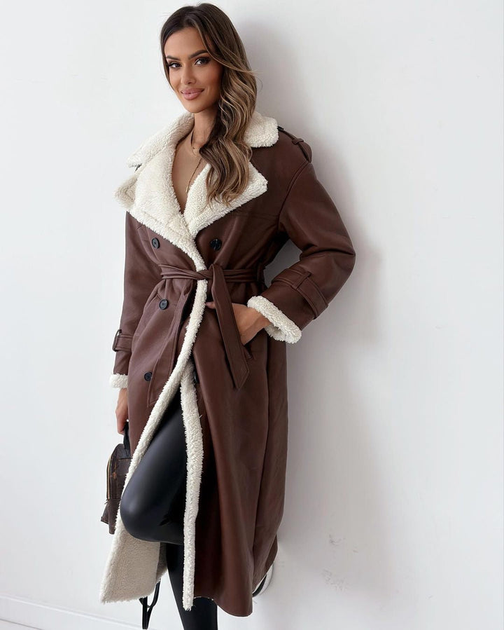 Petronella | Lange Trenchcoat met Teddy Voering