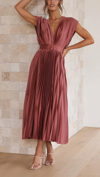 Stella | Pleated Maxi Dress