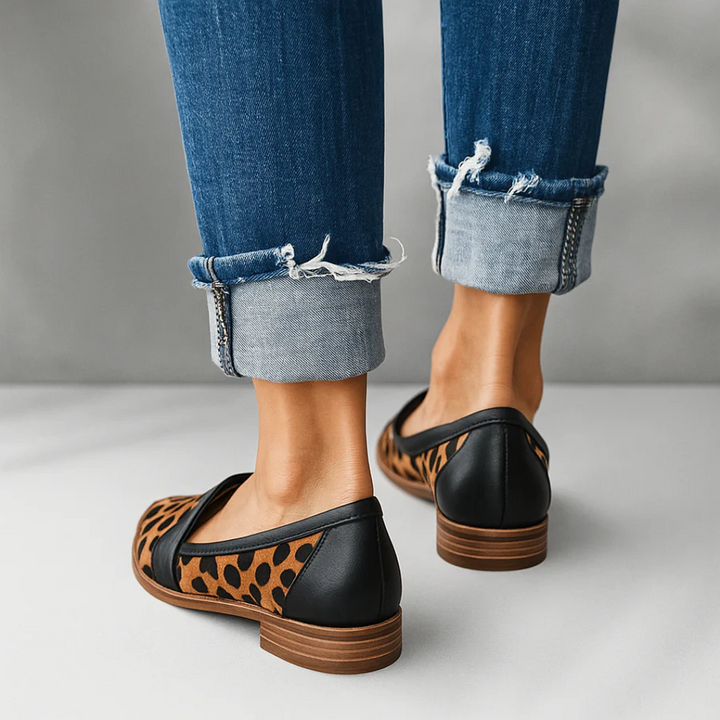 Wietske | Suède Loafers met Spitse Neus