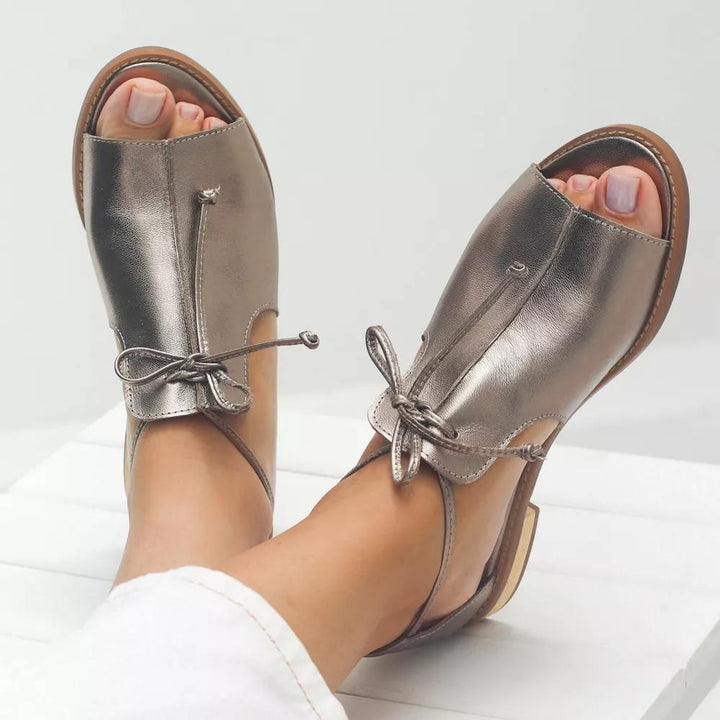 Iris | Leren Sandalen met Strikdetail