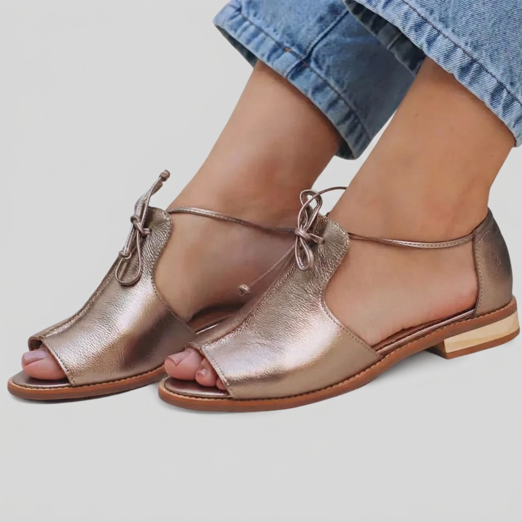 Iris | Leren Sandalen met Strikdetail